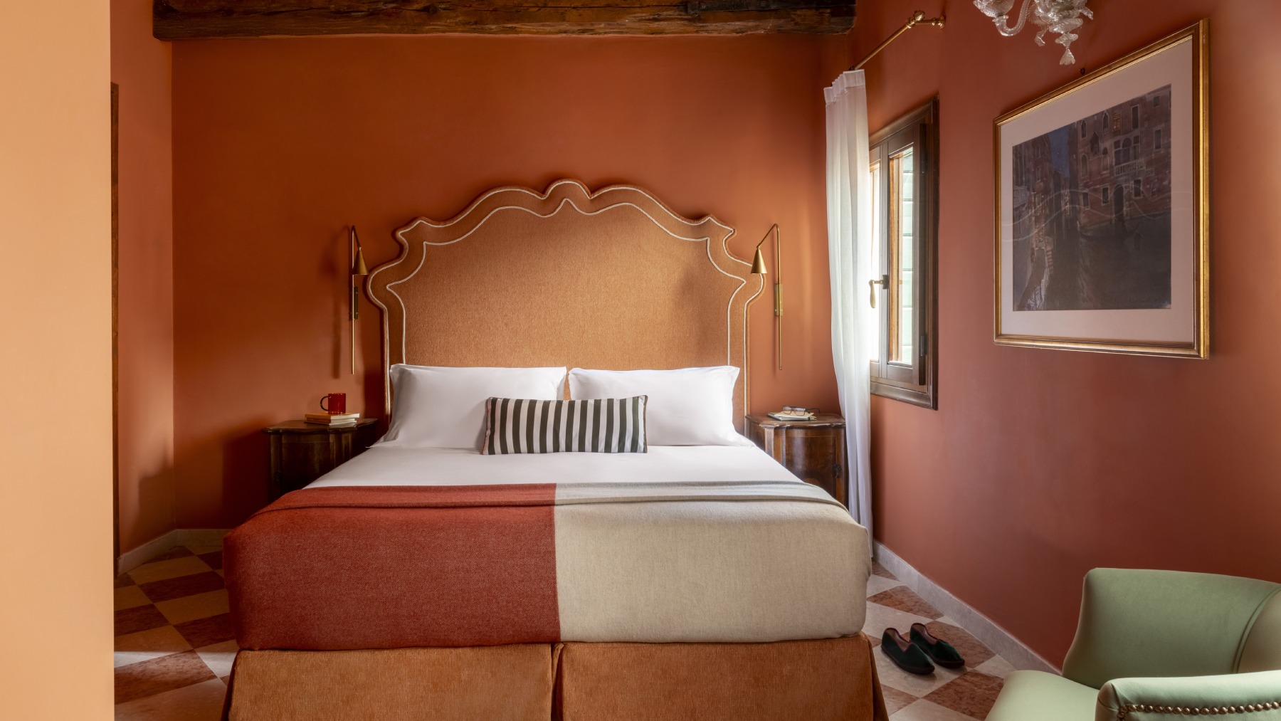 Double room Hotel Riva terracotta with wooden beams, stylish upholstered headboard, and checkered floor - Hotel Riva, BZAR hotels in Venice